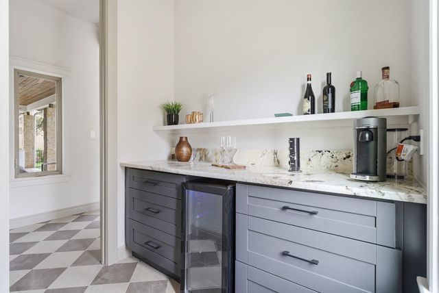 10259 Brangus RD, Driftwood, TX 78619