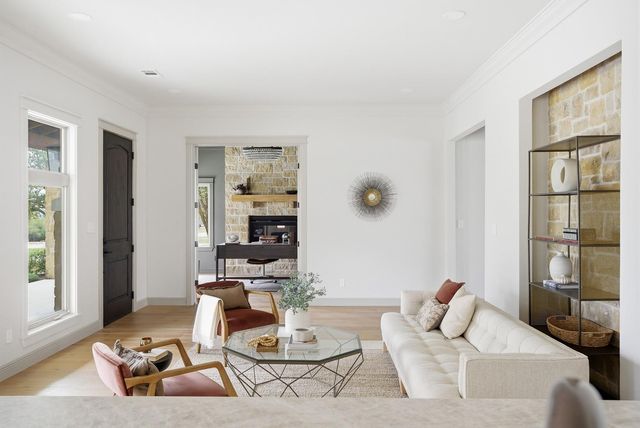 10259 Brangus RD, Driftwood, TX 78619