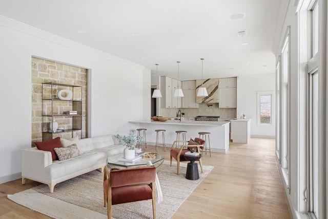 10259 Brangus RD, Driftwood, TX 78619