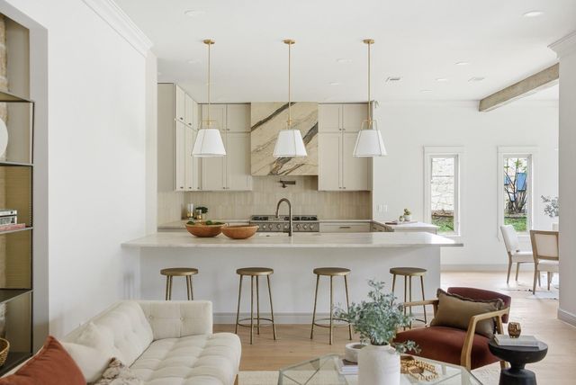 10259 Brangus RD, Driftwood, TX 78619