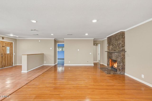 880 N Allen Avenue, Pasadena, CA 91104