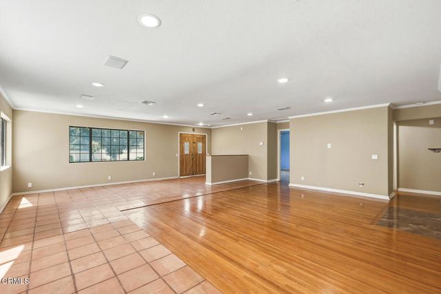 880 N Allen Avenue, Pasadena, CA 91104