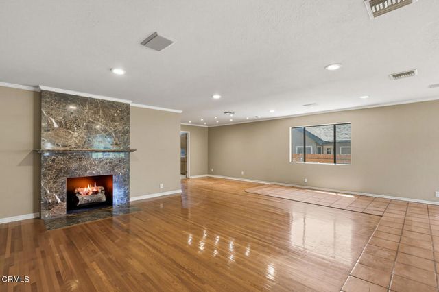 880 N Allen Avenue, Pasadena, CA 91104