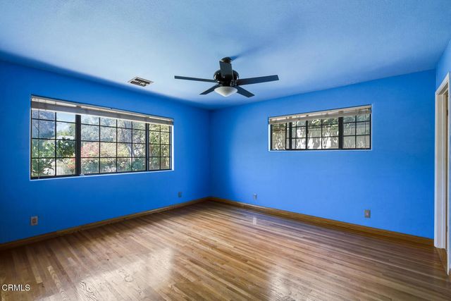 880 N Allen Avenue, Pasadena, CA 91104