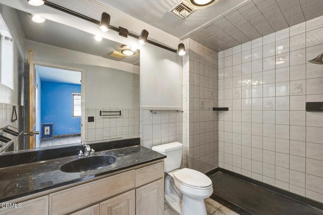 880 N Allen Avenue, Pasadena, CA 91104