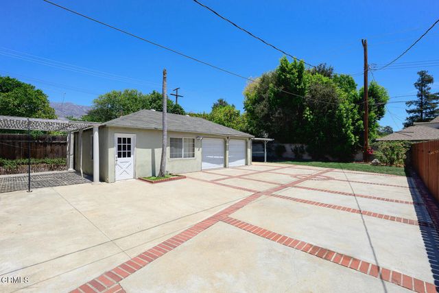 880 N Allen Avenue, Pasadena, CA 91104