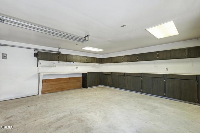 880 N Allen Avenue, Pasadena, CA 91104