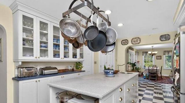 7225 Meadowbrook Drive, Amberley, OH 45237