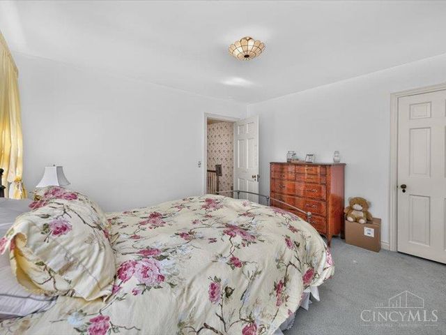 7225 Meadowbrook Drive, Amberley, OH 45237