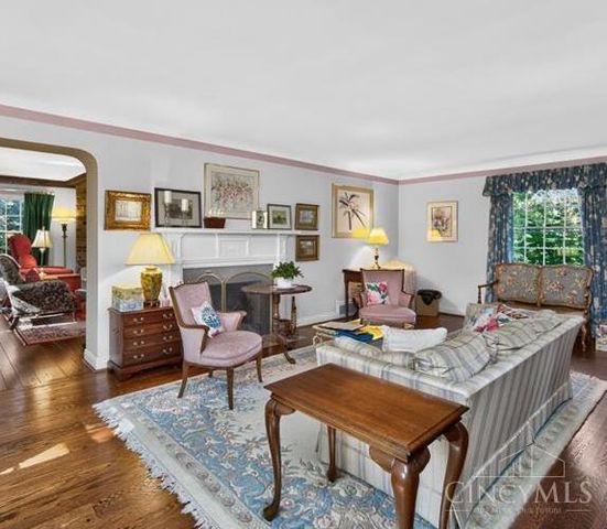 7225 Meadowbrook Drive, Amberley, OH 45237