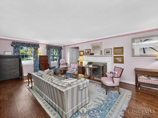 7225 Meadowbrook Drive, Amberley, OH 45237