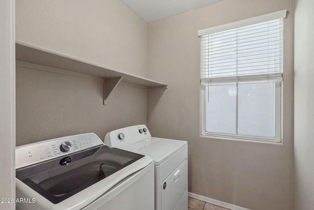674 W FLINTLOCK Way, Chandler, AZ 85286