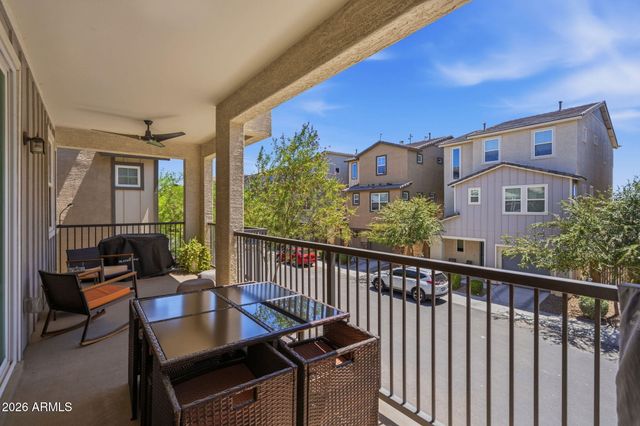 674 W FLINTLOCK Way, Chandler, AZ 85286