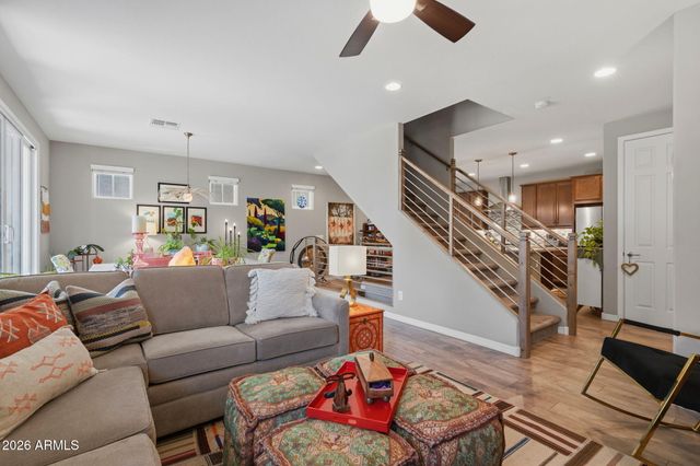674 W FLINTLOCK Way, Chandler, AZ 85286