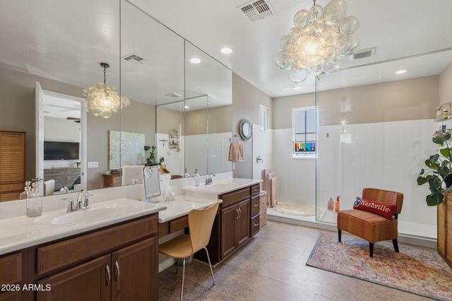 674 W FLINTLOCK Way, Chandler, AZ 85286