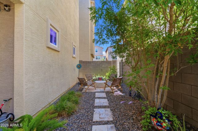 674 W FLINTLOCK Way, Chandler, AZ 85286