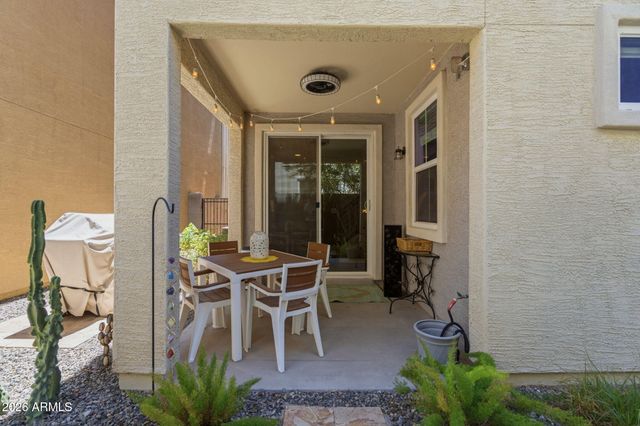 674 W FLINTLOCK Way, Chandler, AZ 85286