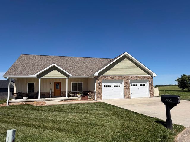 724 W Aspen Drive, Haubstadt, IN 47639