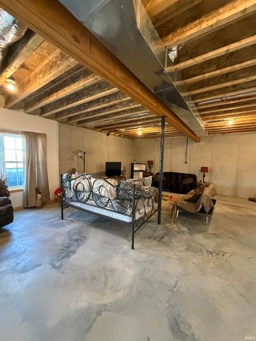 724 W Aspen Drive, Haubstadt, IN 47639