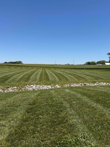 724 W Aspen Drive, Haubstadt, IN 47639