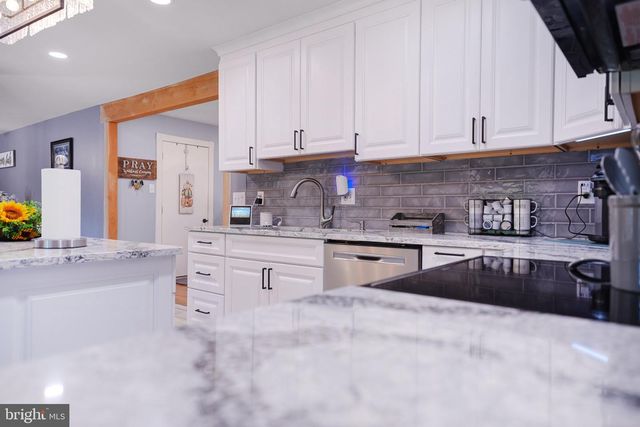 152 CEDARBROOK RD, Sicklerville, NJ 08081