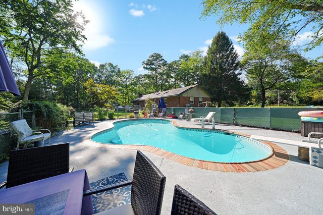 152 CEDARBROOK RD, Sicklerville, NJ 08081