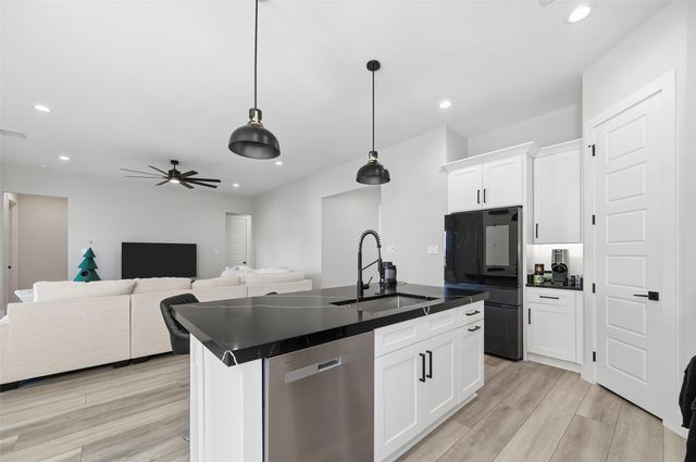 7733 Indian Ridge Trail, Dallas, TX 75232