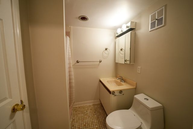 16 Winter 41A, Waltham, MA 02451