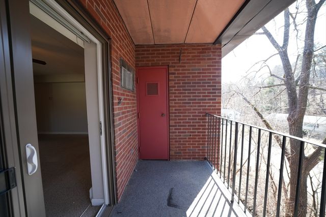 16 Winter 41A, Waltham, MA 02451