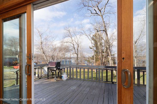 5 Adams Drive, Hillsdale, NY 12529