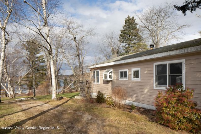 5 Adams Drive, Hillsdale, NY 12529