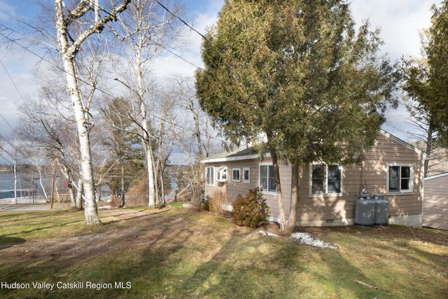 5 Adams Drive, Hillsdale, NY 12529