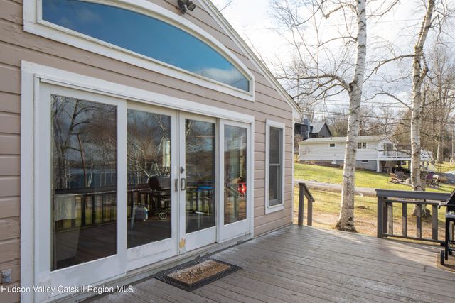 5 Adams Drive, Hillsdale, NY 12529