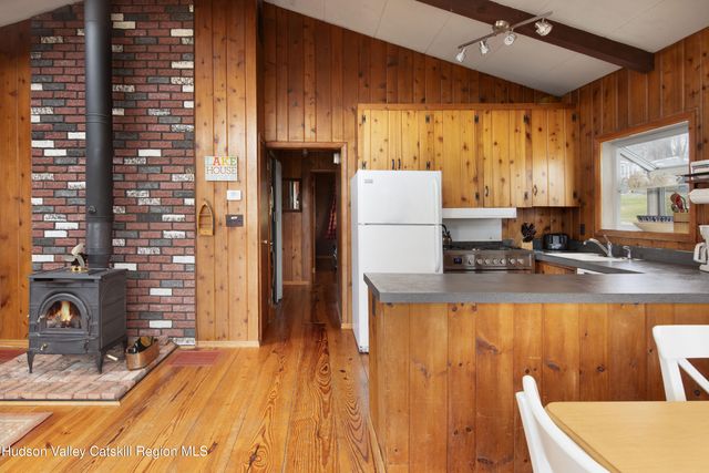 5 Adams Drive, Hillsdale, NY 12529