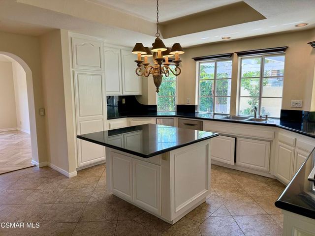 1922 Golden Sky Circle, Westlake Village, CA 91362