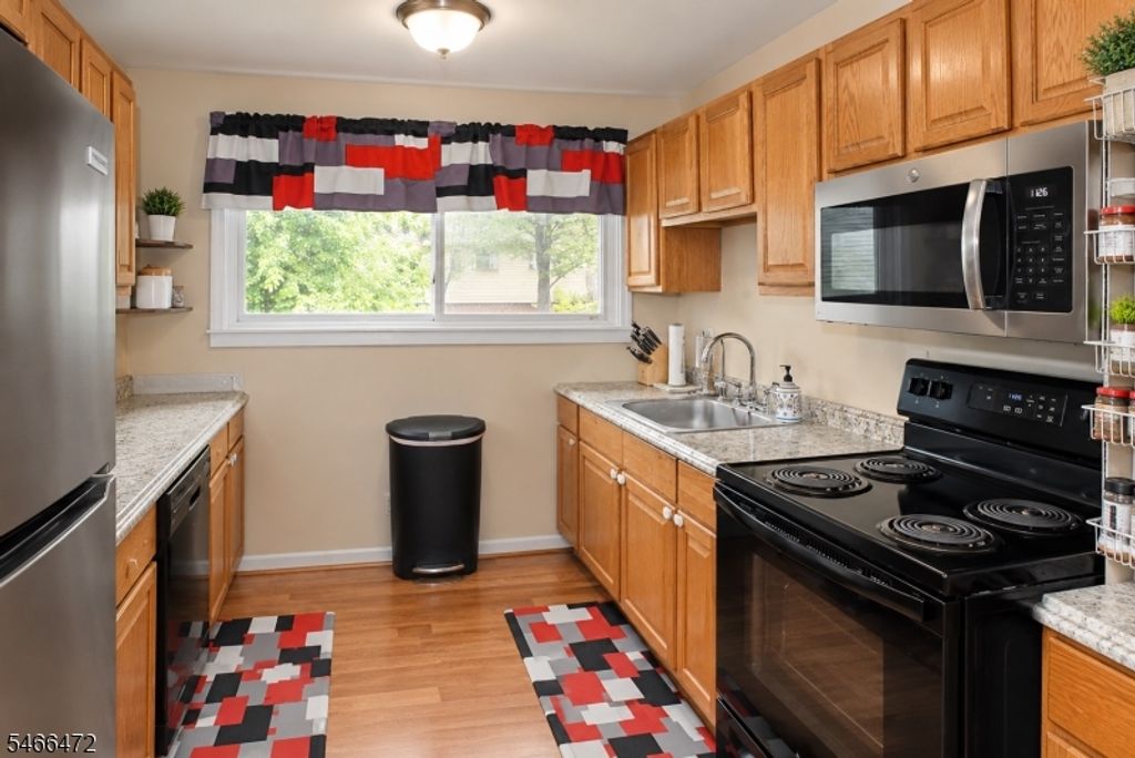 117 Vermont Trail, Hopatcong Boro, NJ 07843 — photo 4