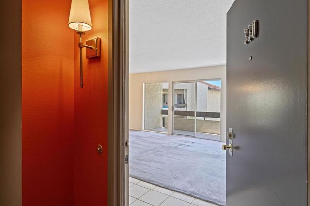 1552 S Camino Real 330, Palm Springs, CA 92264