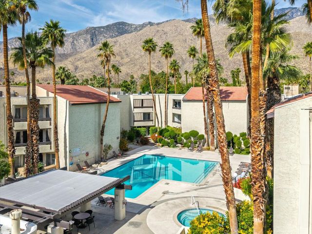 1552 S Camino Real 330, Palm Springs, CA 92264