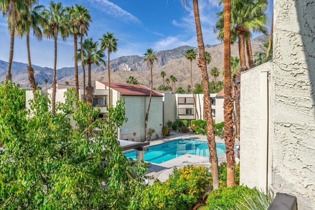 1552 S Camino Real 330, Palm Springs, CA 92264