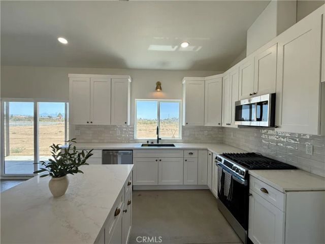 12734 Tate Court, Apple Valley, CA 92307