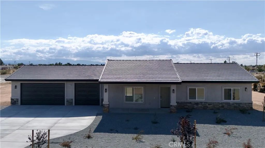12734 Tate Court, Apple Valley, CA 92307