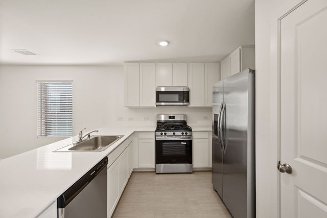 1340 Blazin Bronco Trail, Fort Worth, TX 76052