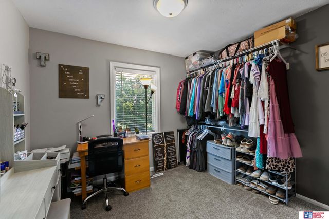 4633 Hallcliffe Road, Lincoln, NE 68516