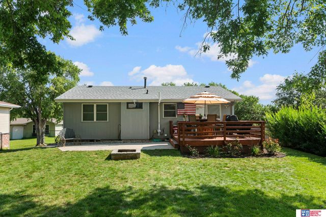4633 Hallcliffe Road, Lincoln, NE 68516