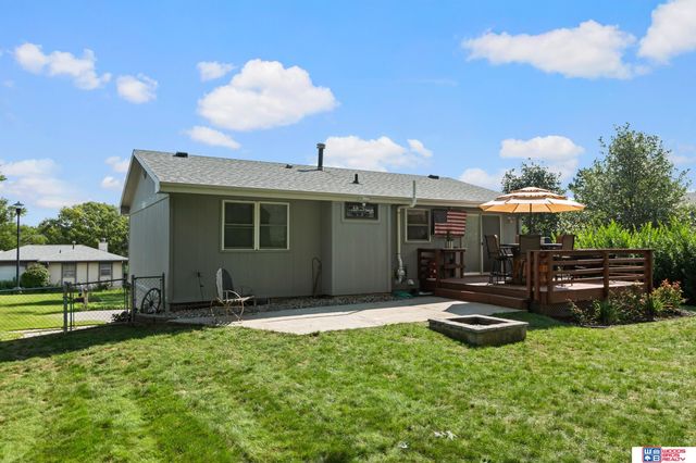 4633 Hallcliffe Road, Lincoln, NE 68516