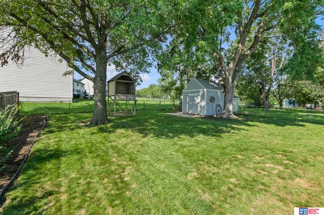 4633 Hallcliffe Road, Lincoln, NE 68516