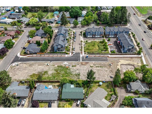 235 Se Jensen Ave, Corvallis, OR 97333