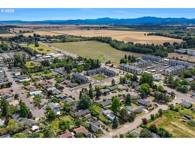 235 Se Jensen Ave, Corvallis, OR 97333