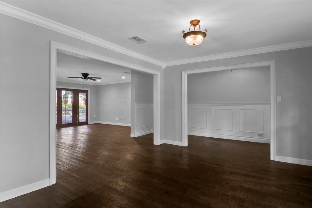 2706 Oak Cliff Lane, Arlington, TX 76012 — photo 4