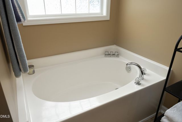 417 Field Glow Lane, Apex, NC 27539